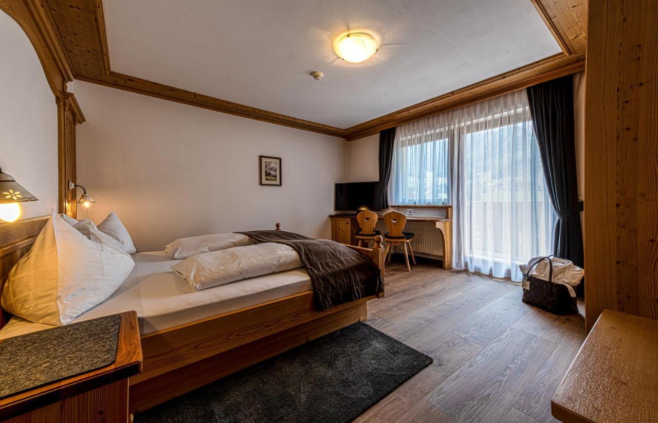 Apartments Sunela Sëlva di Val Gardena Eksteriør billede