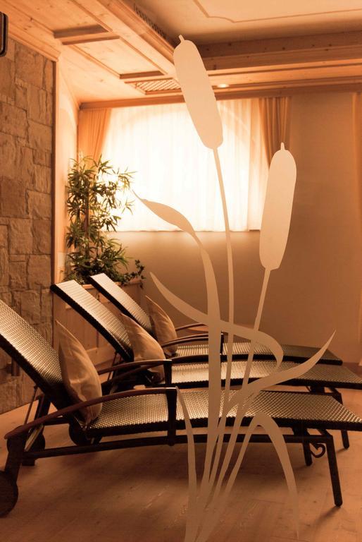 Apartments Sunela Sëlva di Val Gardena Eksteriør billede