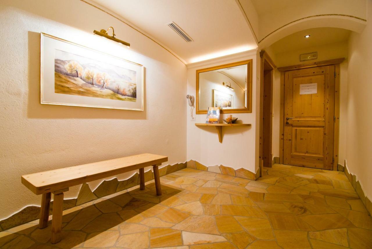 Apartments Sunela Sëlva di Val Gardena Eksteriør billede